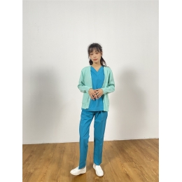 網上下單訂做淺綠色冷衫 護士開襯衫V領保暖診所制服 診所制服供應商 模特展示 BD-CN-22209